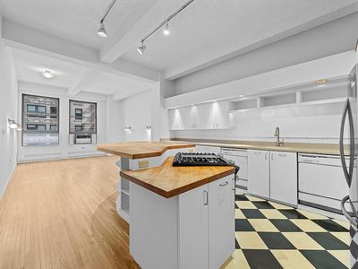 148 W 23rd St APT 5FG