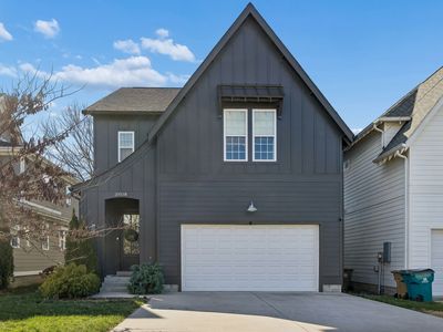 2003B Hutton Dr