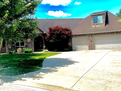 5605 N Seacrest Drive