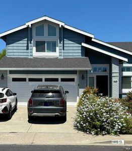 419 Inverness Way