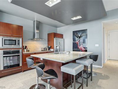 4471 Dean Martin Dr Unit 2605