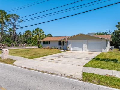 5041 Bay Blvd