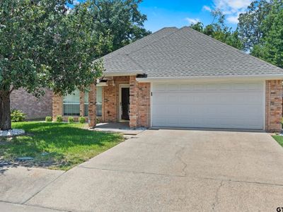 5610 Hollybrook Dr