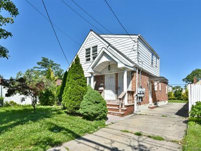 88-05 Winchester Boulevard