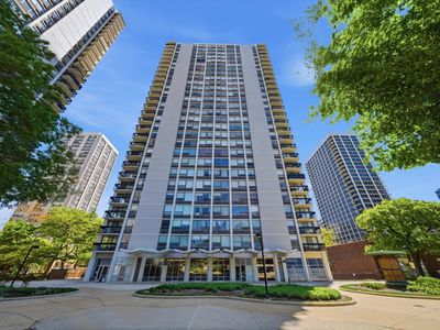 1455 N Sandburg Ter #1107B