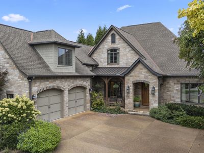 559 Stratfield Way