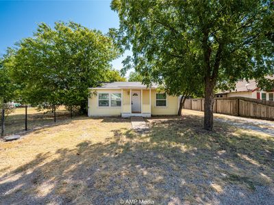Property at 412 N Berry St, Throckmorton, TX