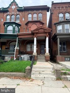 1332 W Hunting Park Ave