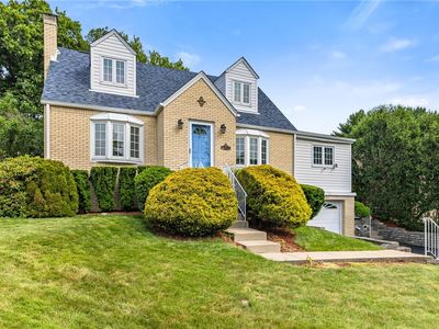 44 Hollow Haven Dr