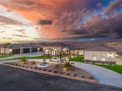 5645 S Chickasaw Ave