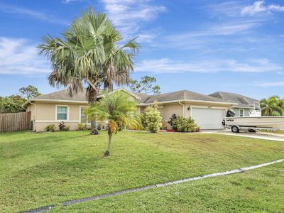 3837 SW Daisy Street