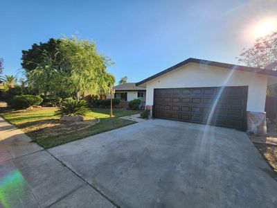 215 N Sylmar Ave