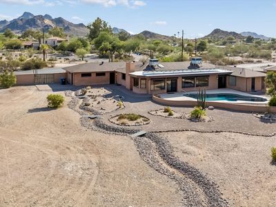 9607 N 40TH Street