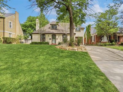541 NW 40th St