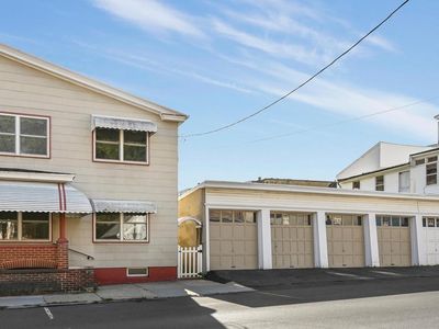 17 N 4th St