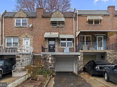 6030 Newtown Ave