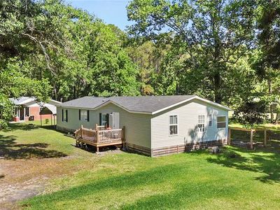 Property at 1067 Oak St NW, Townsend, GA