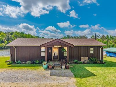 22236 Highway 32