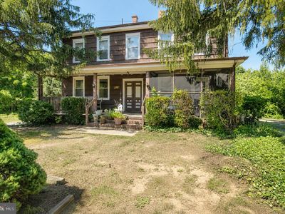 206 N West Blvd