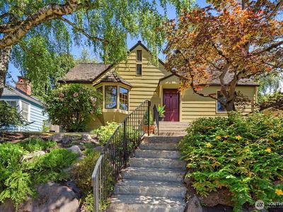 5106 47th Avenue NE