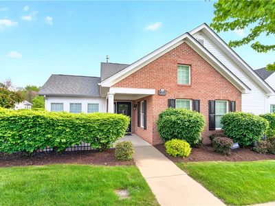 2104 Isleworth Ln