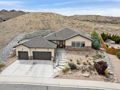 213 Hideaway Ln
