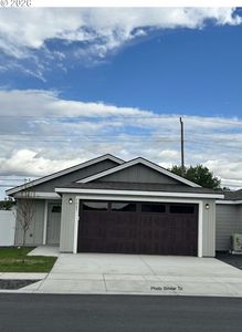 Property at 1082 NE 10th Pl, Hermiston, OR