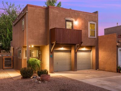3036 Sombra Del Rio NW