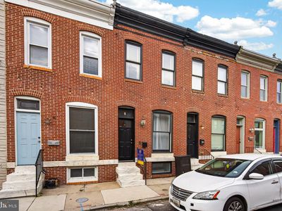 8 N Decker Ave