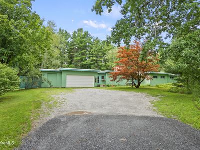 Property at 2 Fox Meadow Rd, Stockbridge, MA