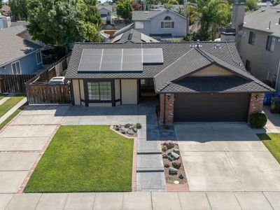 1072 Eleanor Ln