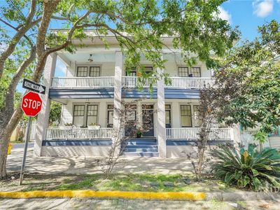 304 E Waldburg Street