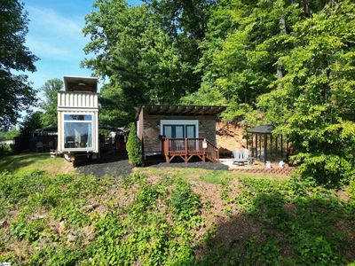 3806 Highlands Hwy
