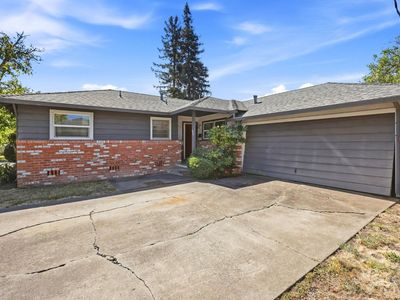 1023 Michigan Drive