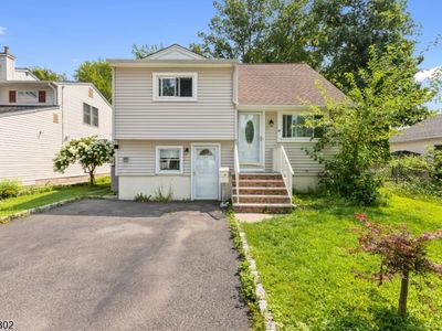 34 Roosevelt Ave