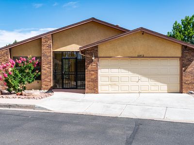 10912 Griffith Park Dr NE