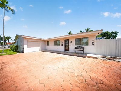 1700 W 64th St