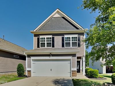 73 Crownview Ct