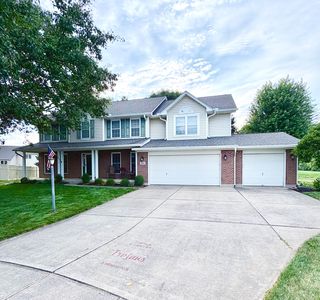 554 Woodbury Ct