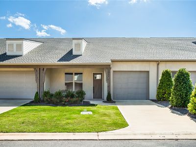 3119 Lakewood Ln