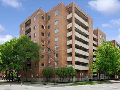 Property at 435 William St Unit 802, River Forest, IL