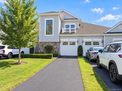 Property at 41 Greentree Court, Shirley, NY