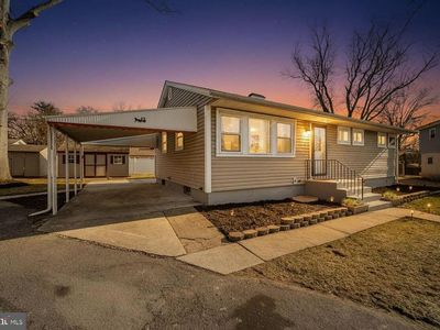 6 Circle Dr