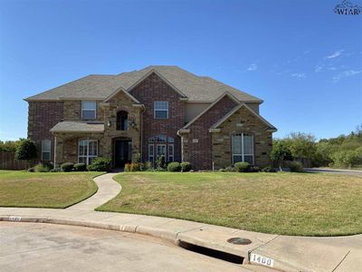 1400 Tanglewood Dr