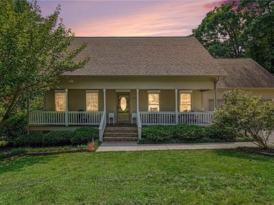 433 Northampton Dr