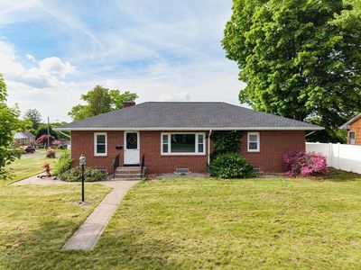 30 Oakridge St