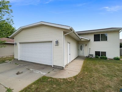 4509 W Oregon St
