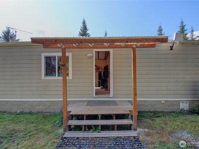 18025 Cedar Ponds Road