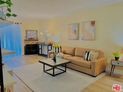13331 Moorpark St APT 123