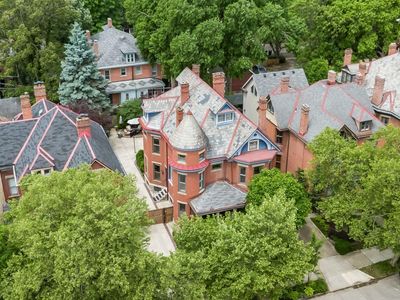1237 Neil Ave